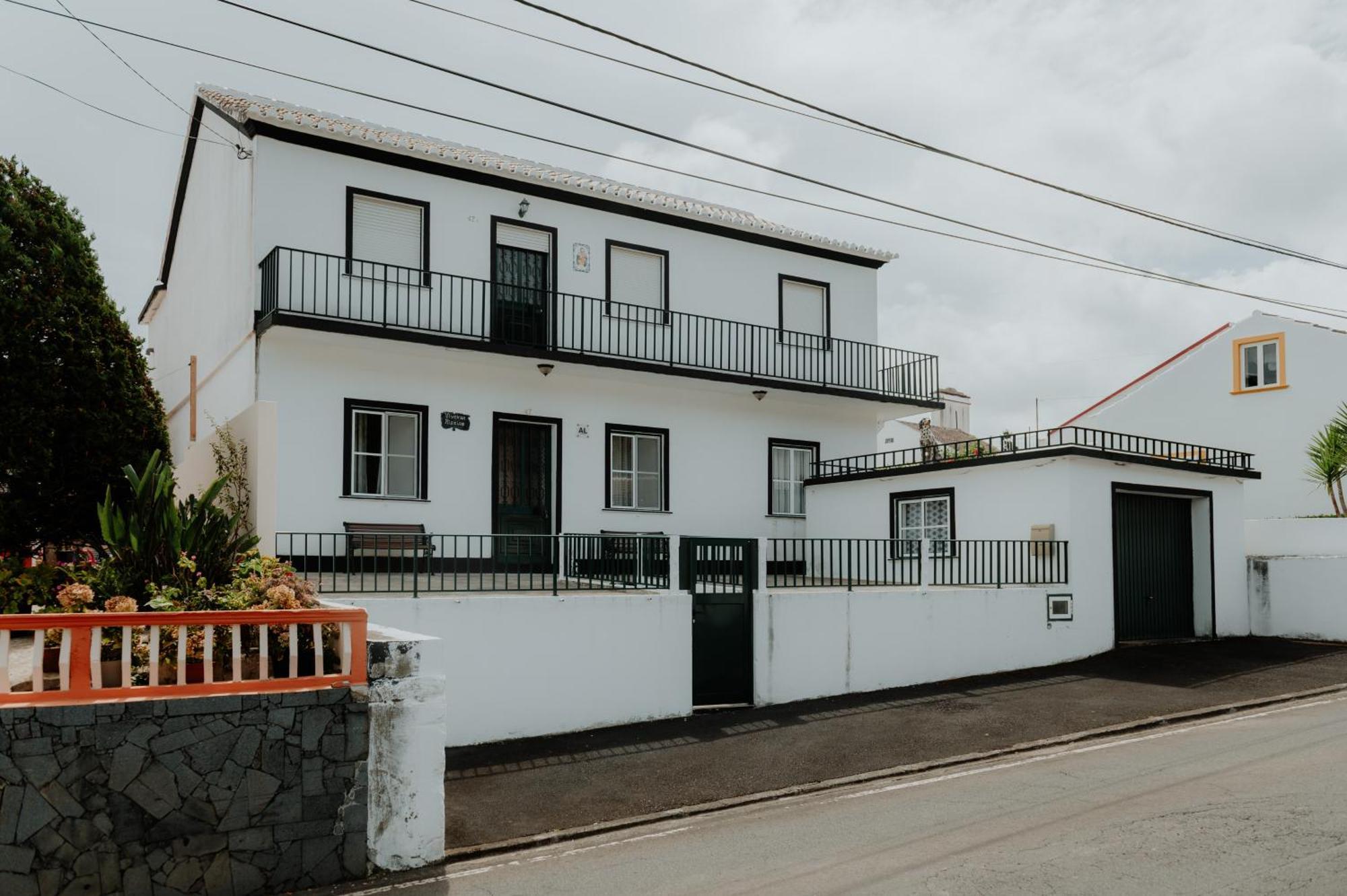Casa Sousa Ribeiro Praia da Vitoria Exterior photo